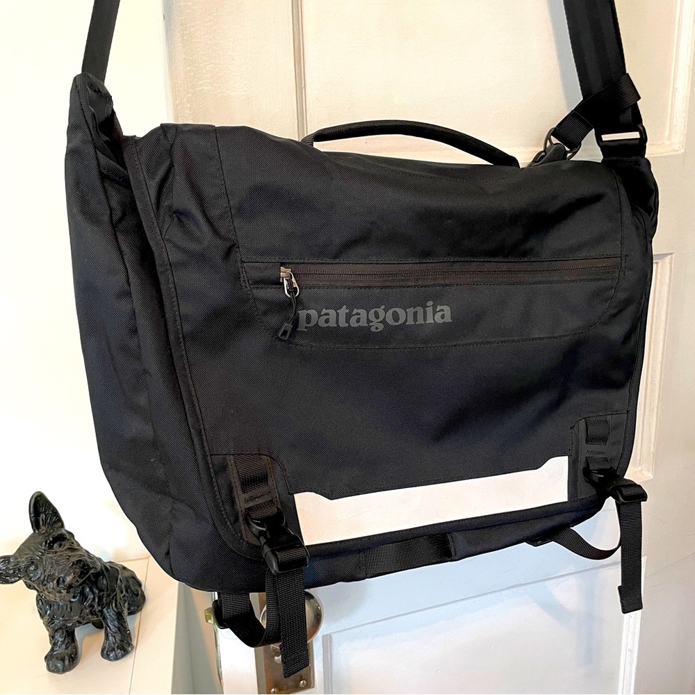 Black Patagonia messenger bag, laptop bag, shoulder bag
